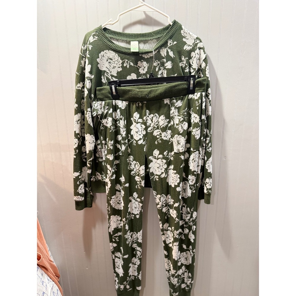 Honeydew Intimates Olive Green Floral Pajama Set Sweatshirt Joggers Medium